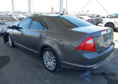 2010 Ford Fusion Hybrid from USA, damaged, VIN 3FADP0L34AR310372